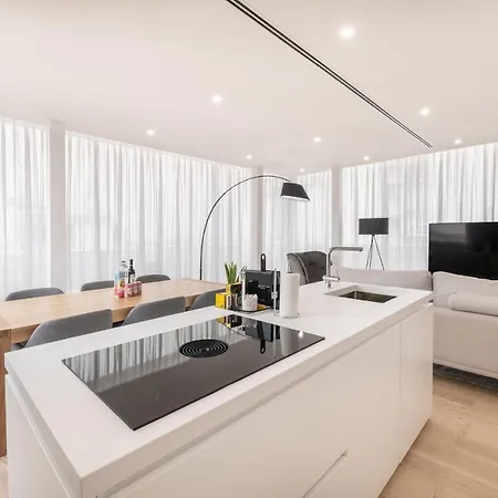 公寓 Bay View Penthouse By Olala Homes